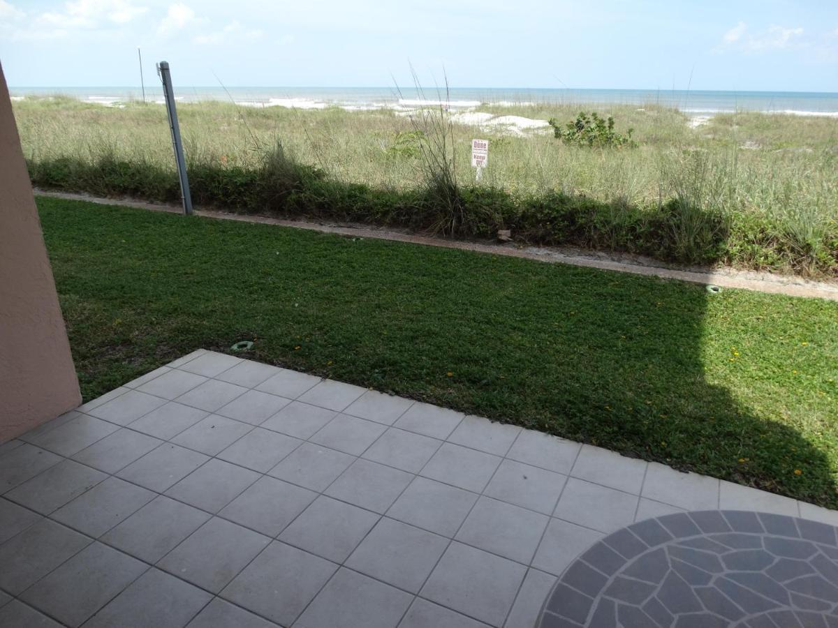 Spanish Main Unit 4- Direct Oceanfront Condo! Какао-Бич Экстерьер фото