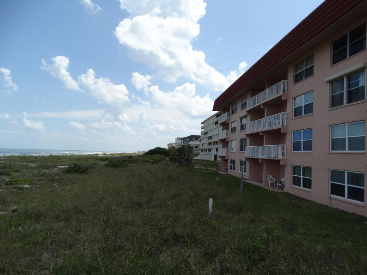 Spanish Main Unit 4- Direct Oceanfront Condo! Какао-Бич Экстерьер фото