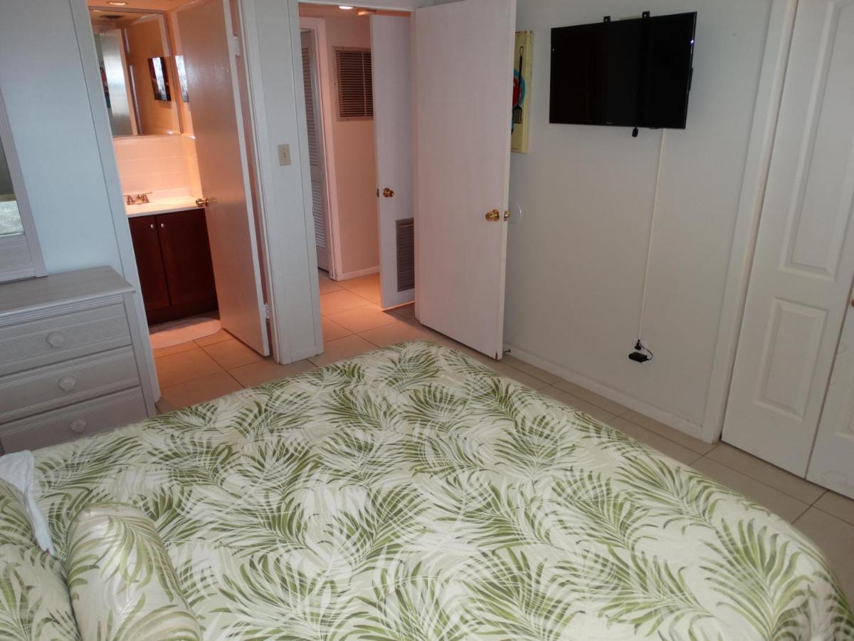 Spanish Main Unit 4- Direct Oceanfront Condo! Какао-Бич Экстерьер фото