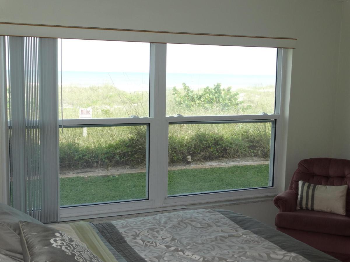 Spanish Main Unit 4- Direct Oceanfront Condo! Какао-Бич Экстерьер фото