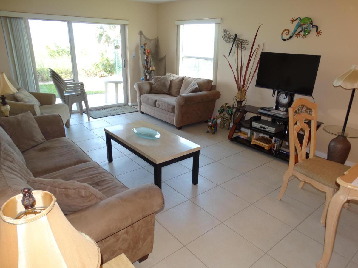 Spanish Main Unit 4- Direct Oceanfront Condo! Какао-Бич Экстерьер фото