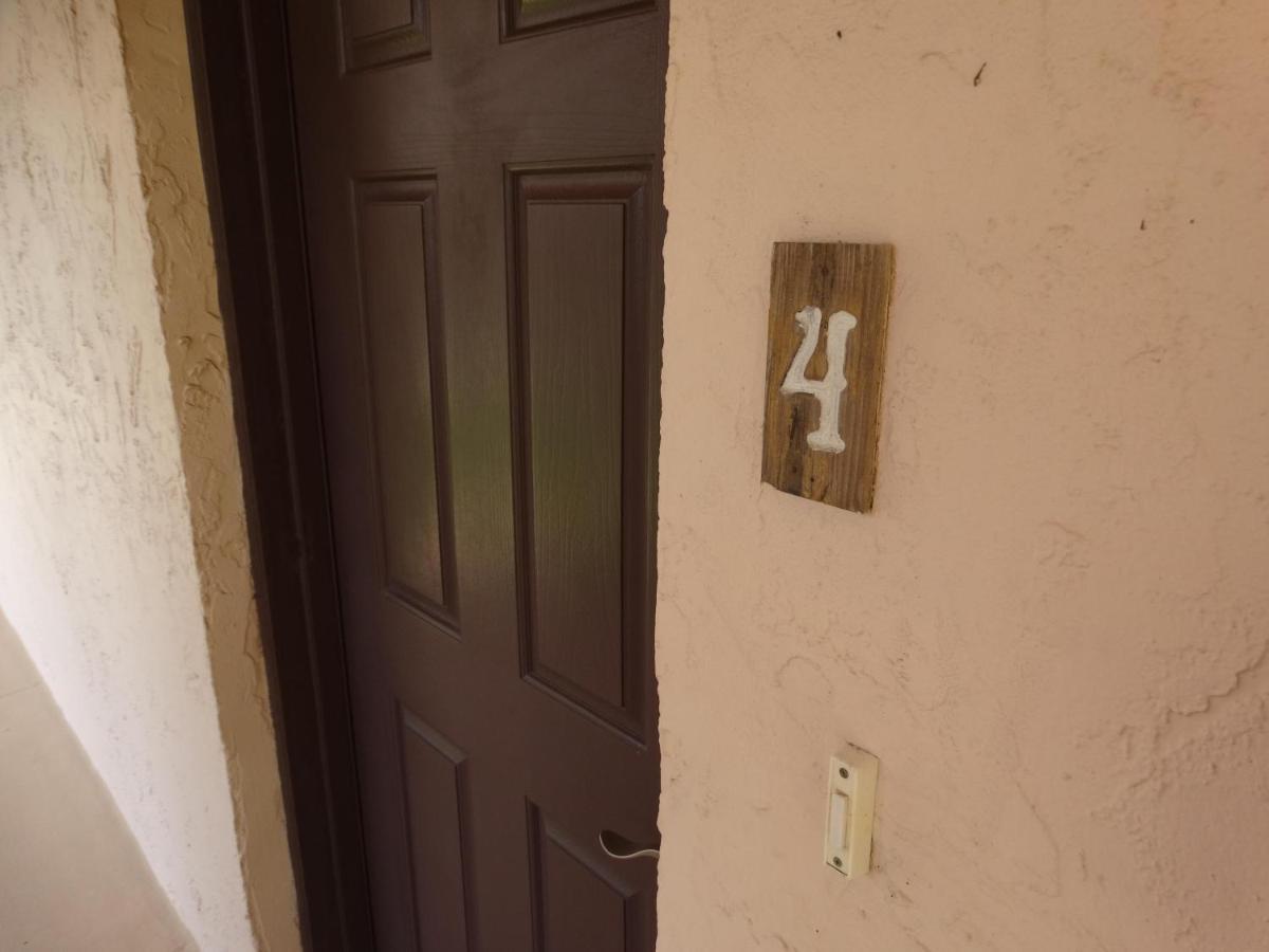 Spanish Main Unit 4- Direct Oceanfront Condo! Какао-Бич Экстерьер фото