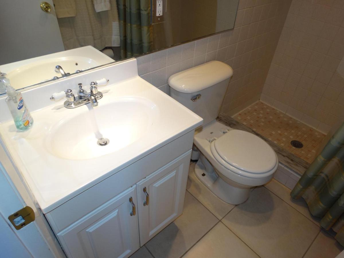 Spanish Main Unit 4- Direct Oceanfront Condo! Какао-Бич Экстерьер фото
