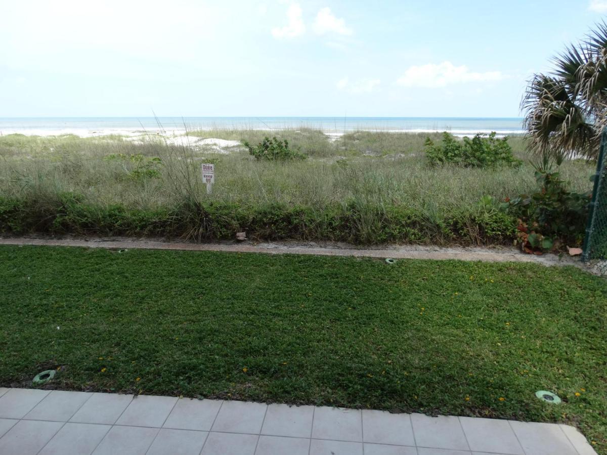 Spanish Main Unit 4- Direct Oceanfront Condo! Какао-Бич Экстерьер фото